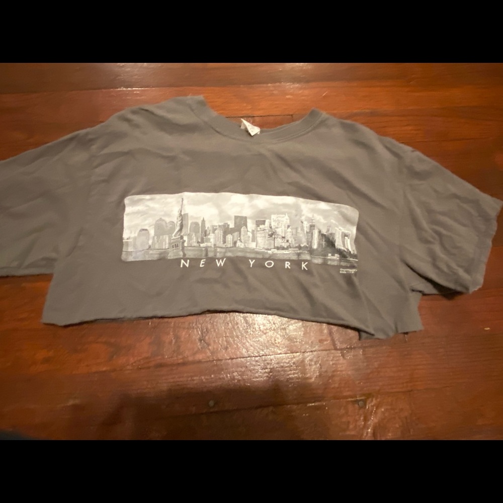 Cropped New York shirt